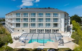 Golden Tulip La Baule Hotel And Residence